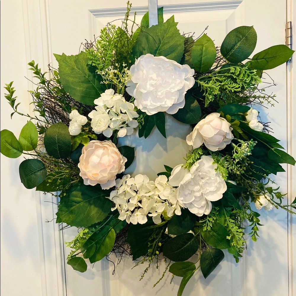 Floral wreath, handmade, new